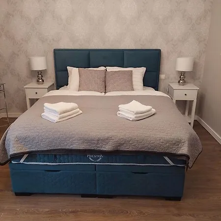 Spacious House - Pool / Jacuzzi / Sauna / Playground / 8+2 * Rakalj