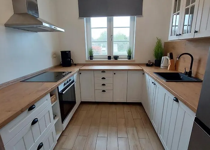 Spacious House - Pool / Jacuzzi / Sauna / Playground / 8+2 *