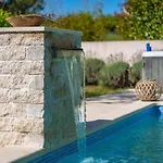Semesterbostad Spacious House - Pool / Jacuzzi / Sauna / Playground / 8+2 *
